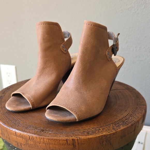 Vince Camuto Tan Peep-Toe Mules - Picture 1 of 4